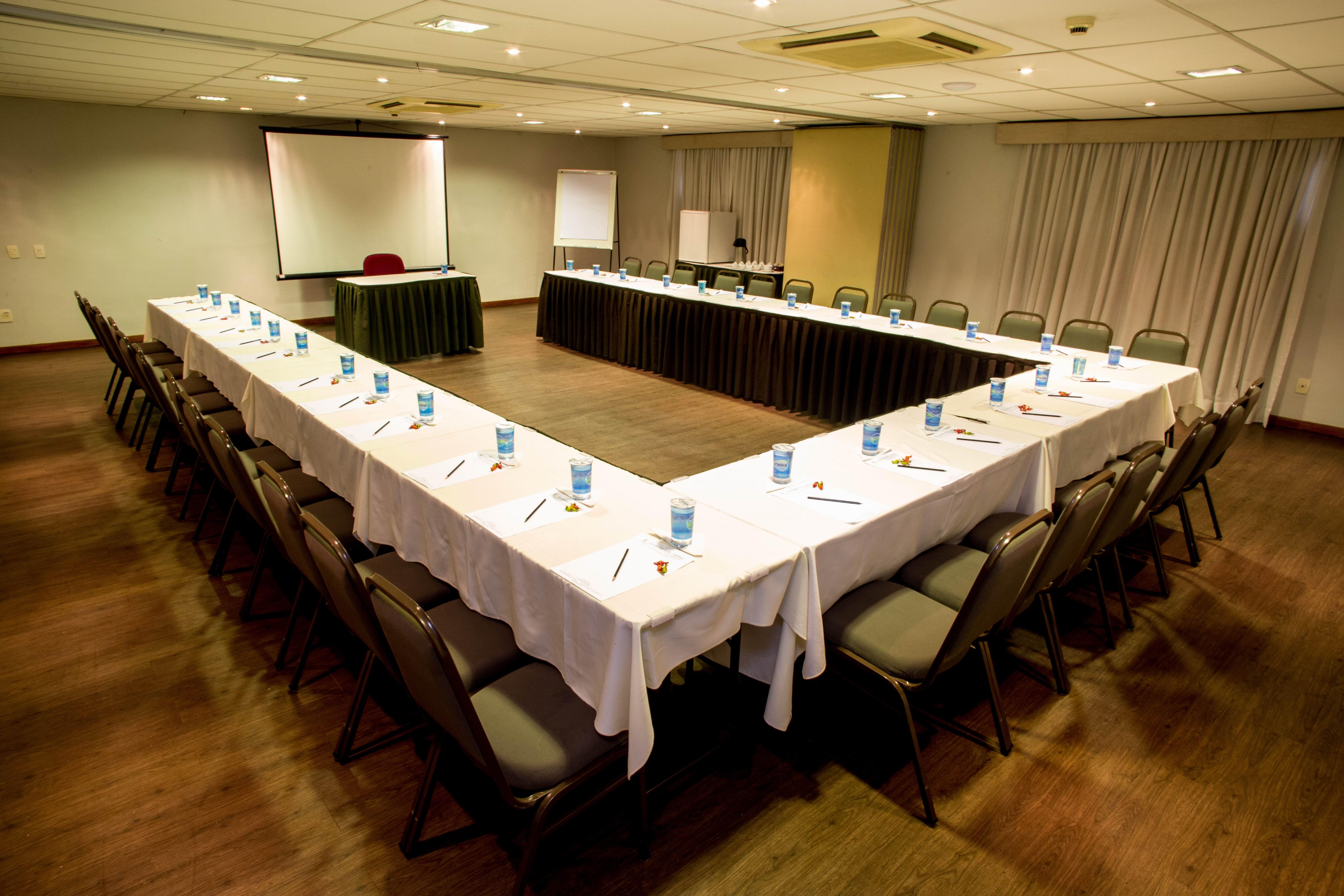 Hotel Golden Park Campinas Viracopos By Nacional Inn Экстерьер фото